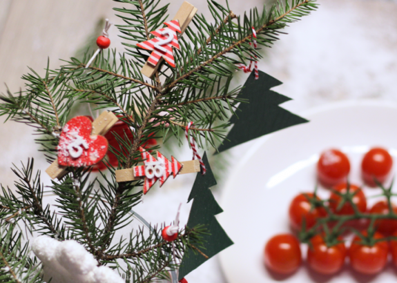Vianočná dekorácia z misky od paradajok OVOZELA